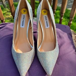 Steve Madden Rhinestone Pump/Heels